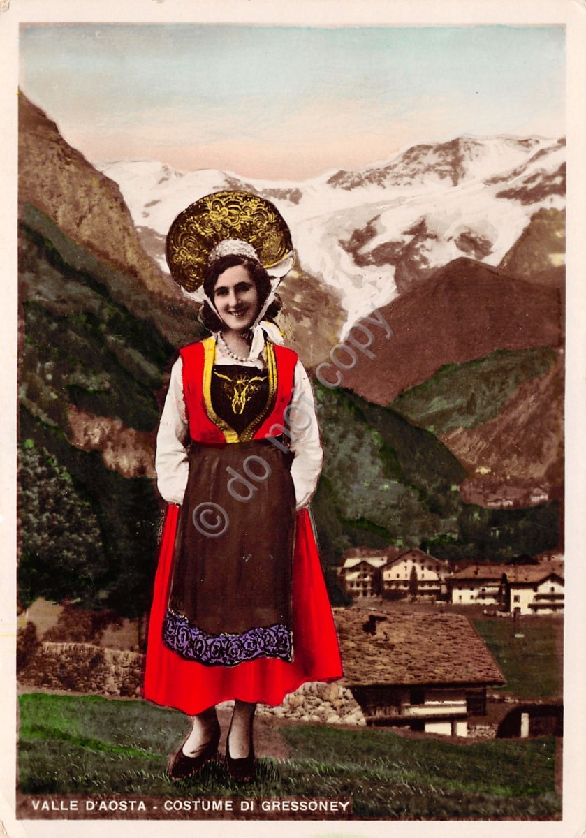 Cartolina Valle d''Aosta Gressoney costume tradizionale femminile 1950